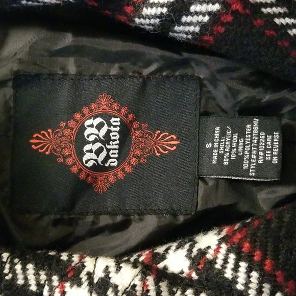 ❤️BB Dakota plaid peacoat!🖤 - Picture 2 of 5